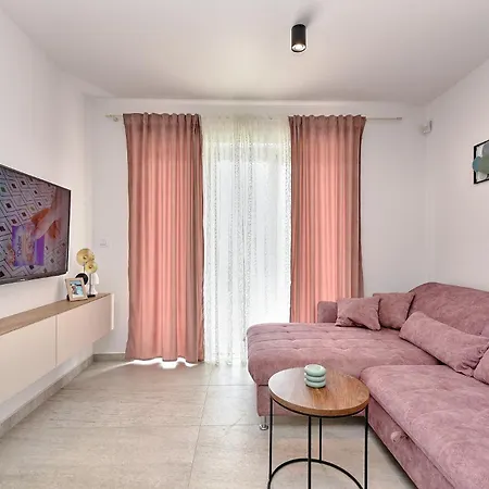 Family House Korina Villa *