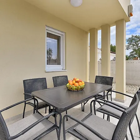 Villa Family House Korina